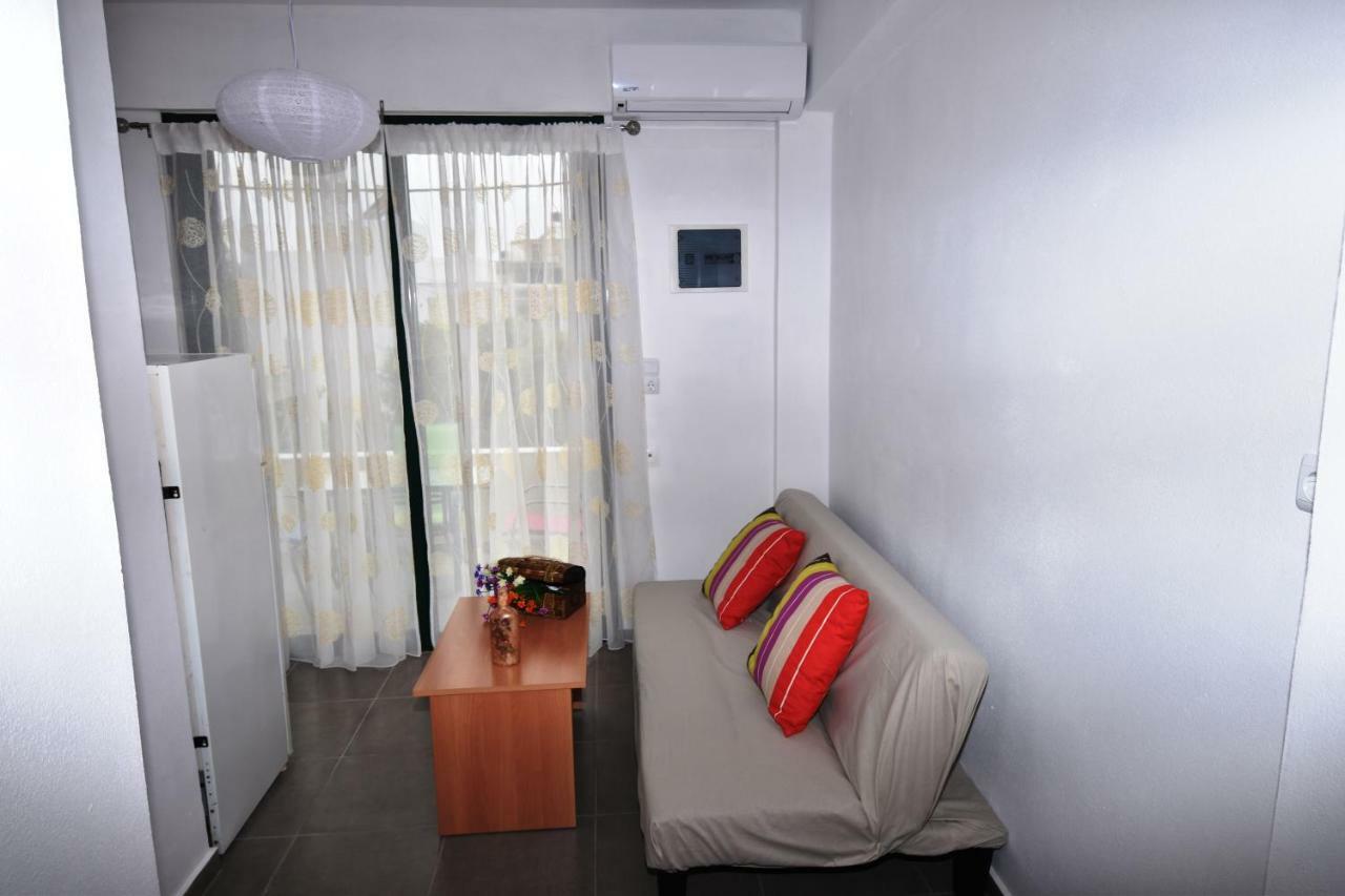 קלמאקי Sunflower Apartments מראה חיצוני תמונה