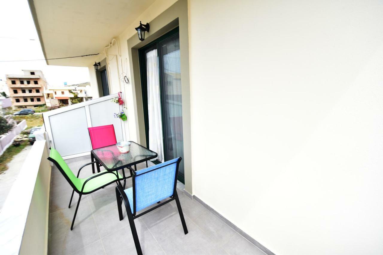 קלמאקי Sunflower Apartments מראה חיצוני תמונה