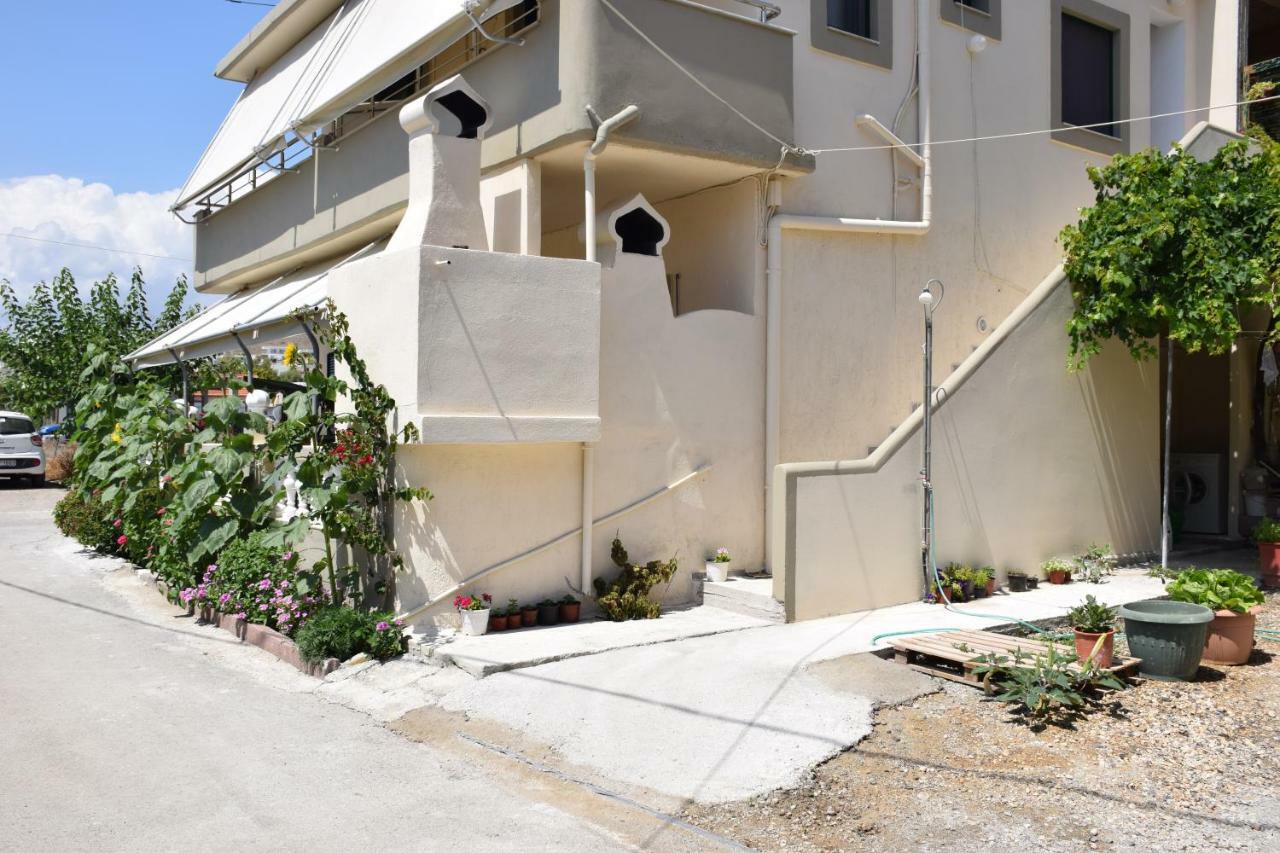 קלמאקי Sunflower Apartments מראה חיצוני תמונה