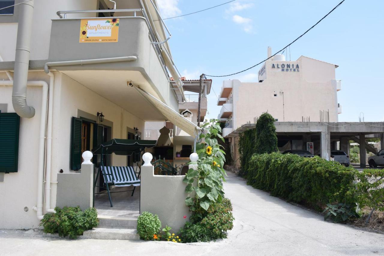 קלמאקי Sunflower Apartments מראה חיצוני תמונה